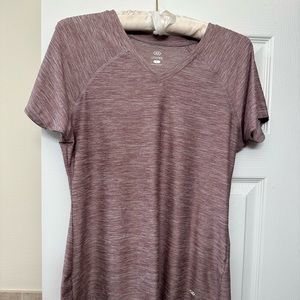 V-next tee in perfect condition